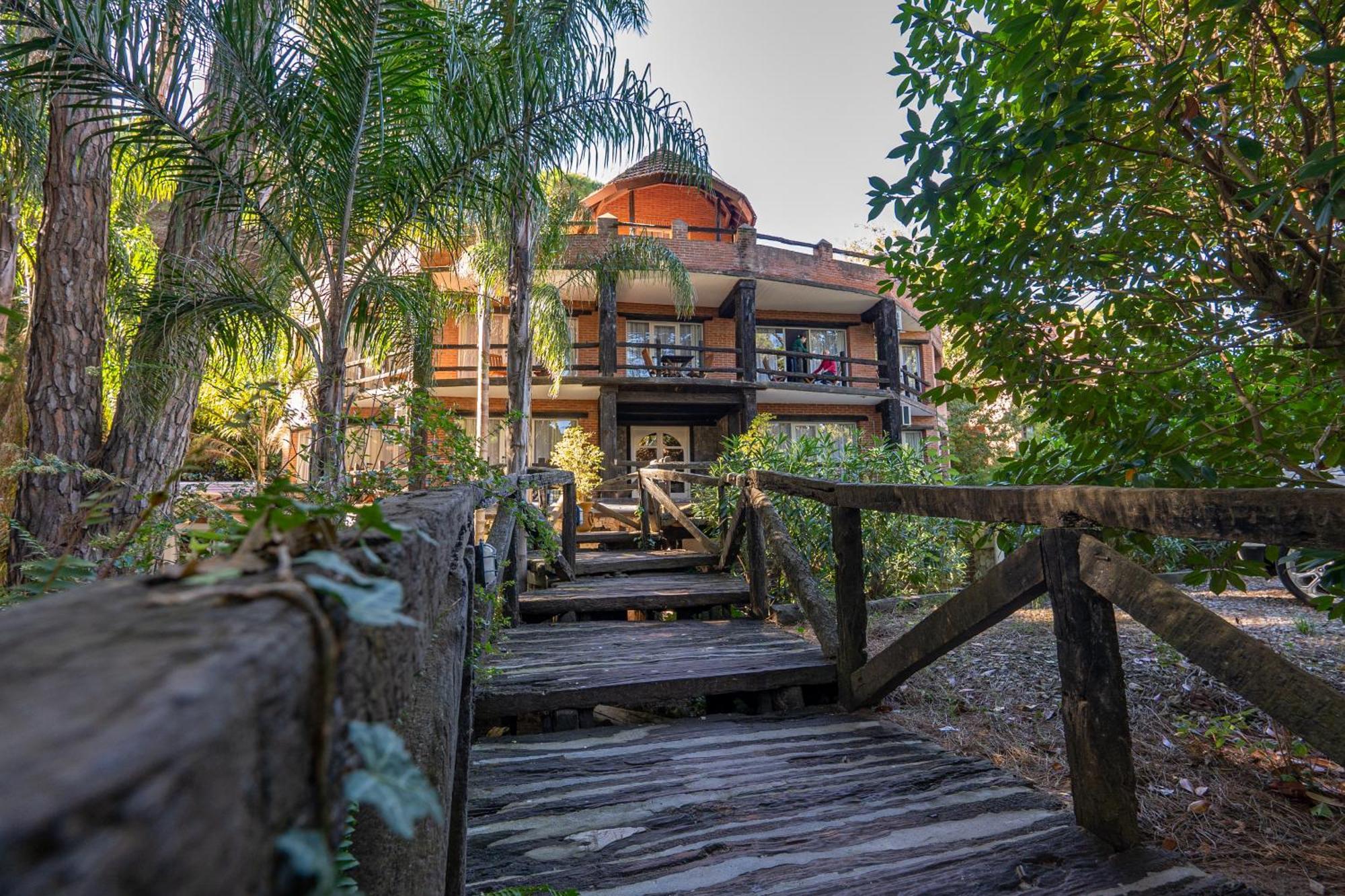 Carilo Village Apart Hotel & Spa Экстерьер фото
